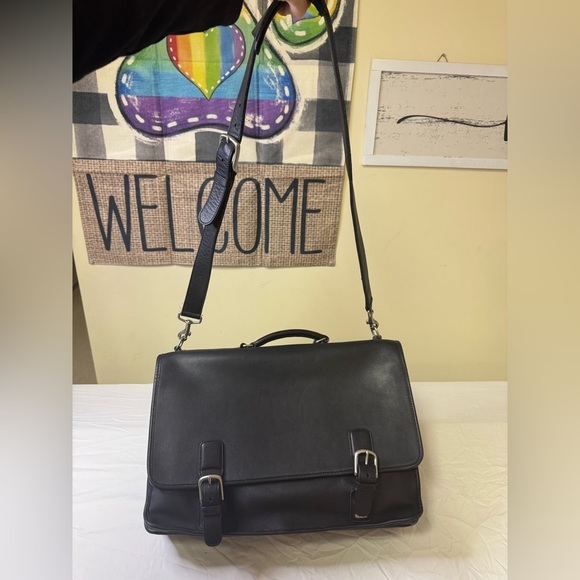 Coach Black Leather Briefcase with Flap-Over Design with shoulder strap B12-5310 - Picture 12 of 15